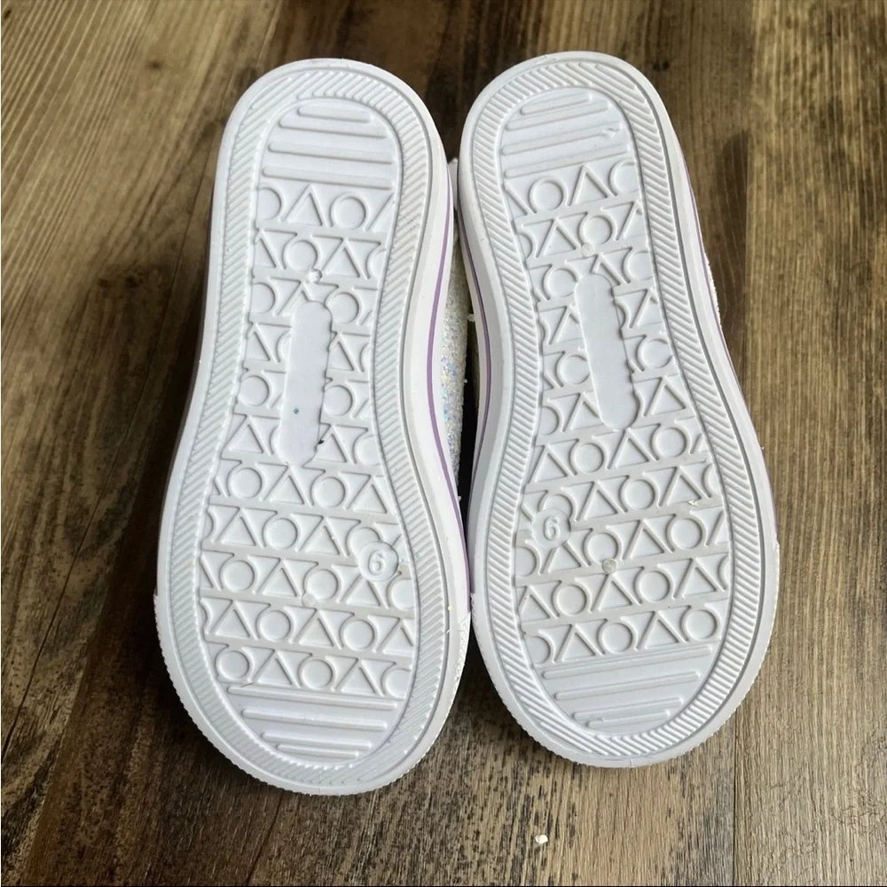 Kids Glitter Velcro Sneaker - White with Purple Accents